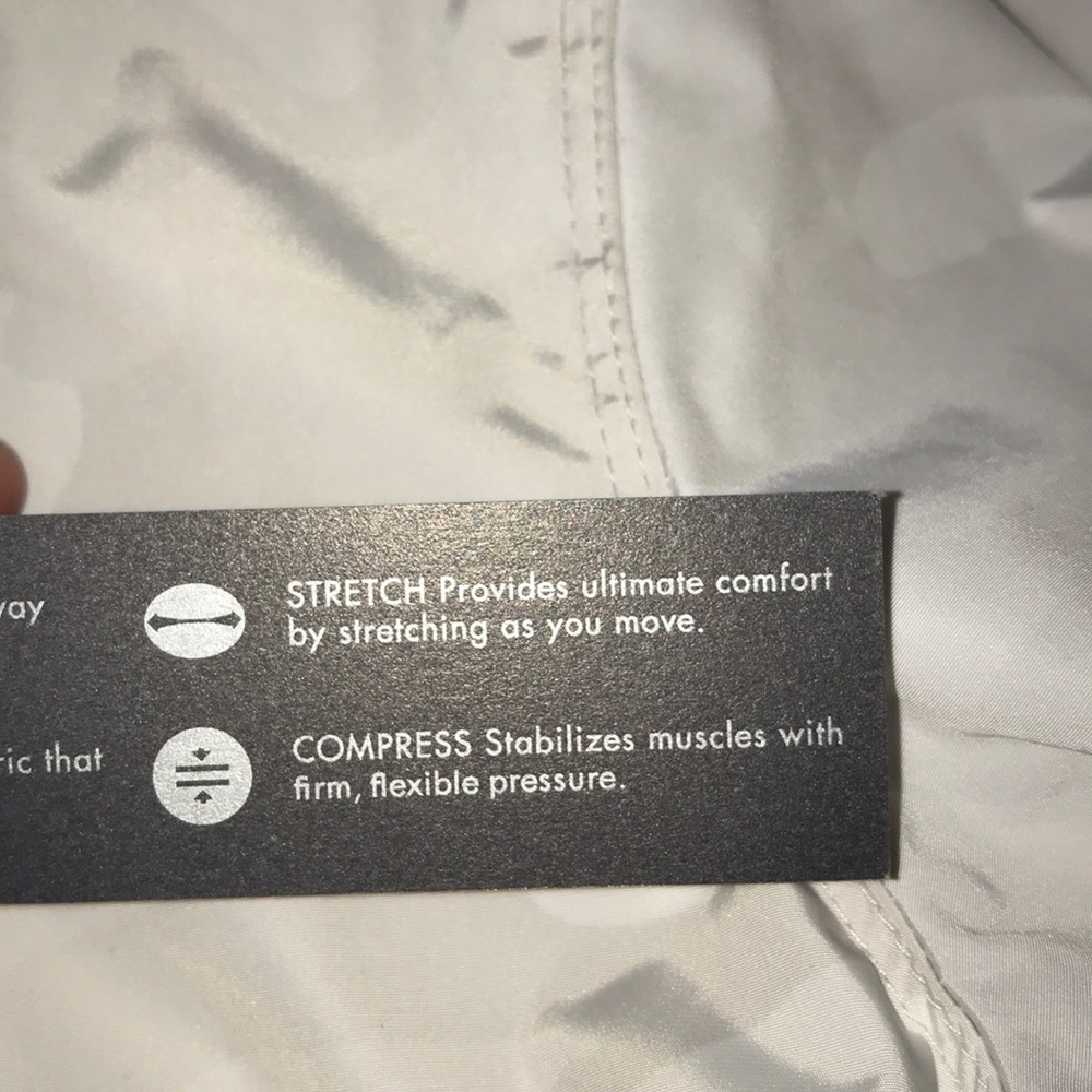 NWT Calvin Klein White Camo Rain Coat - Picture 5 of 8